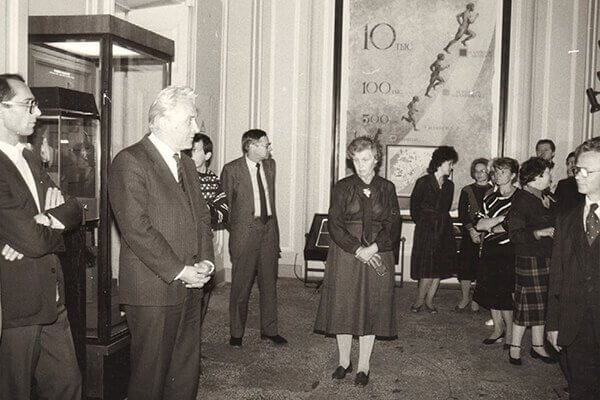 Выступление заместителя директора В.А.Суслова на открытии экспозиции. 1988.