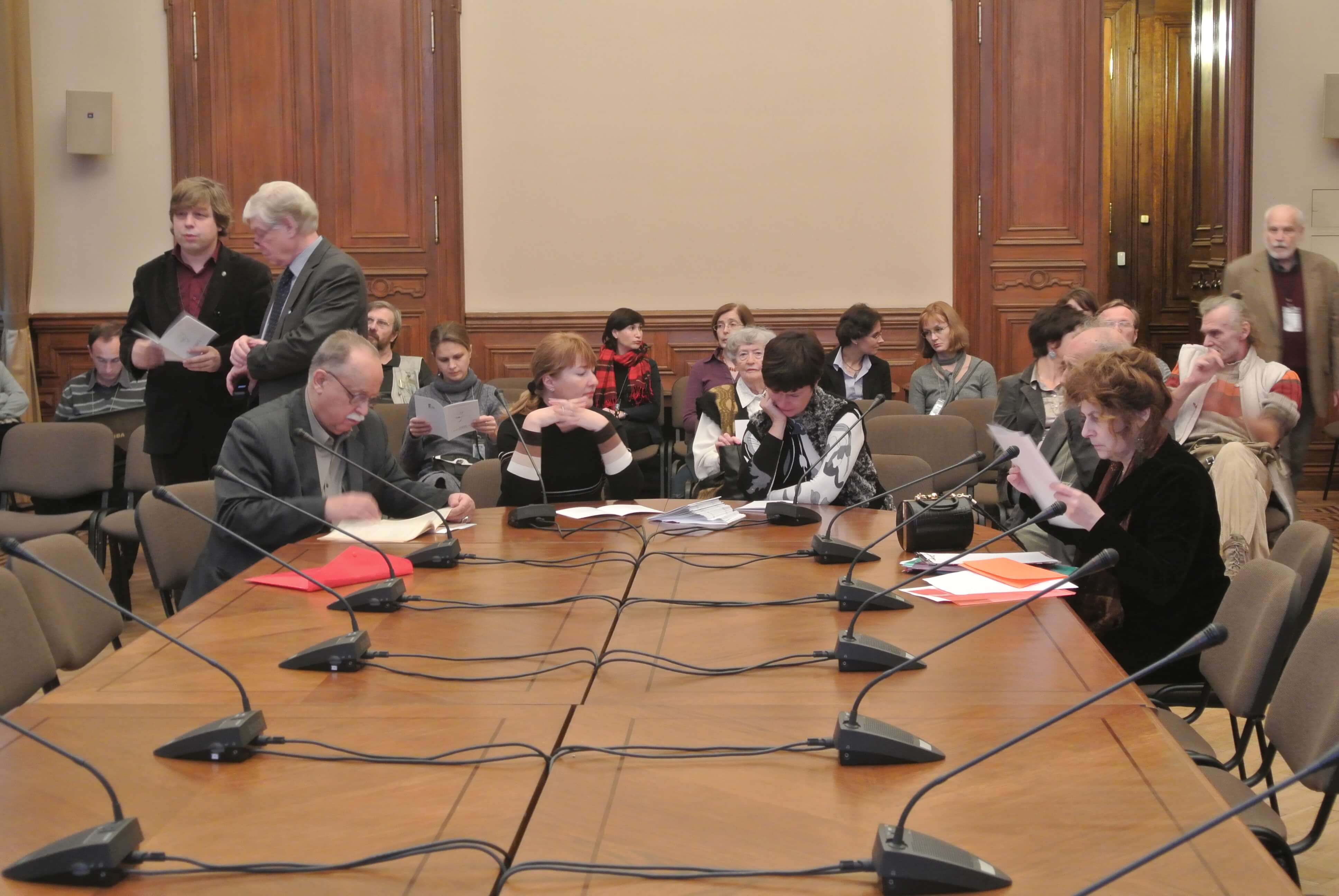 Археологическая сессия в Зале Совета.2012.