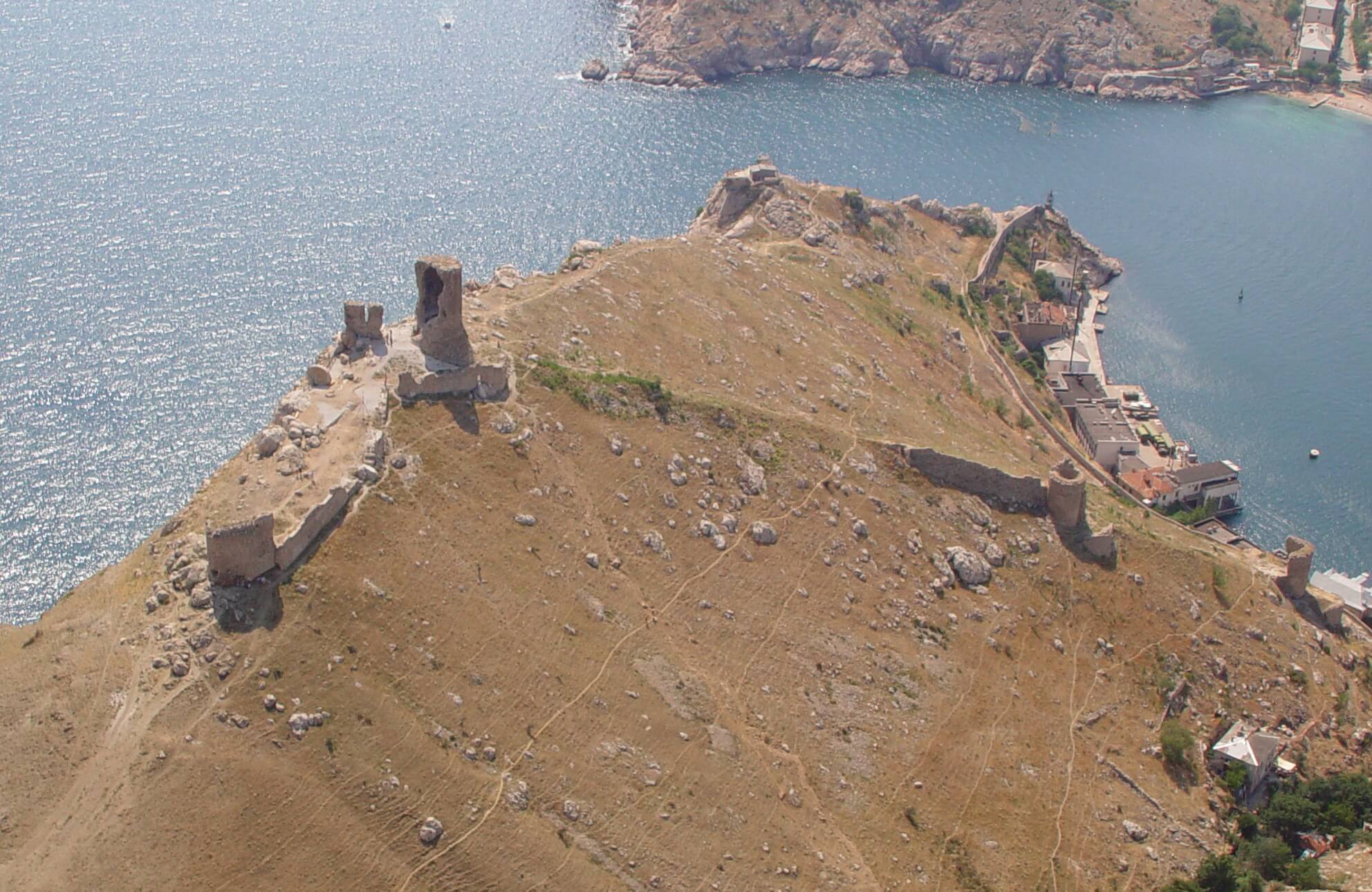 Генуэзская крепость Чембало
